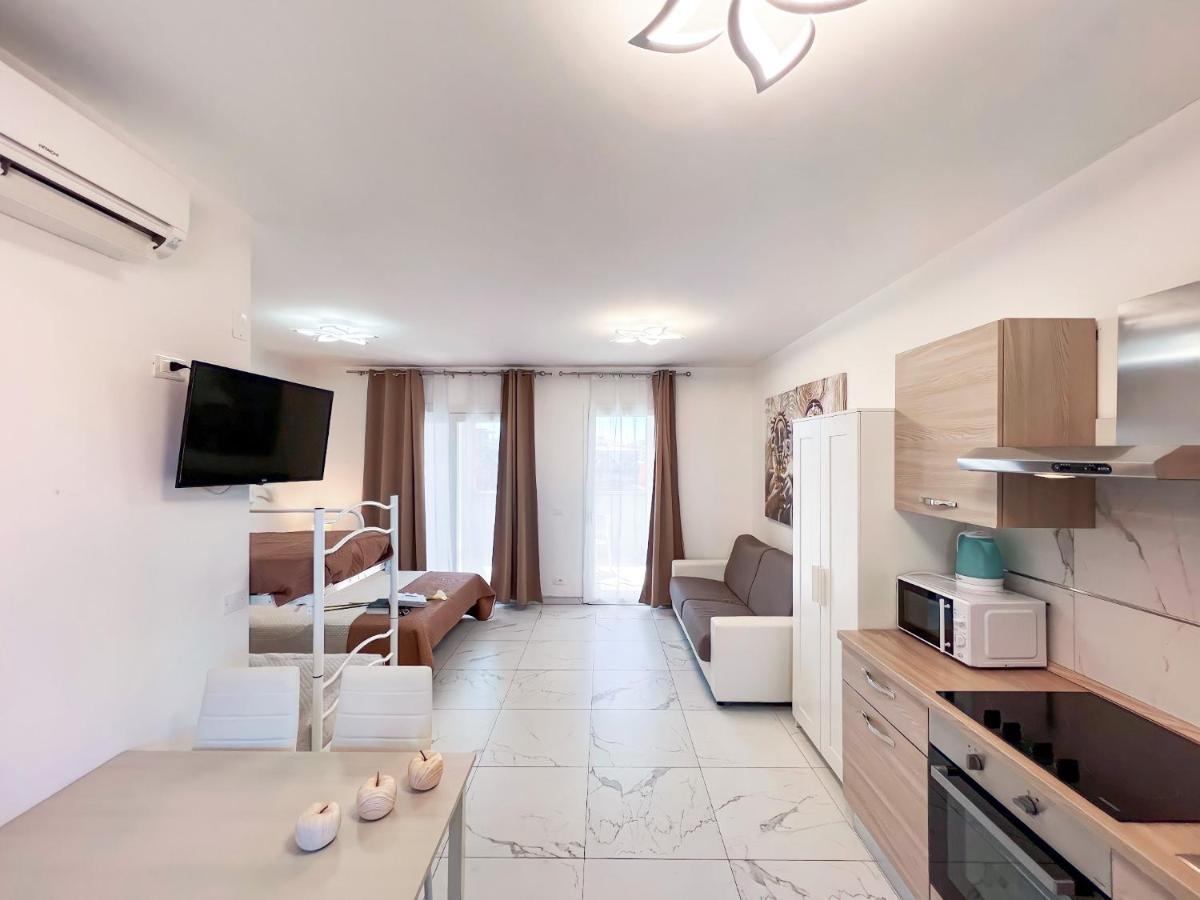 Zeus Apartment Bibione Exterior photo
